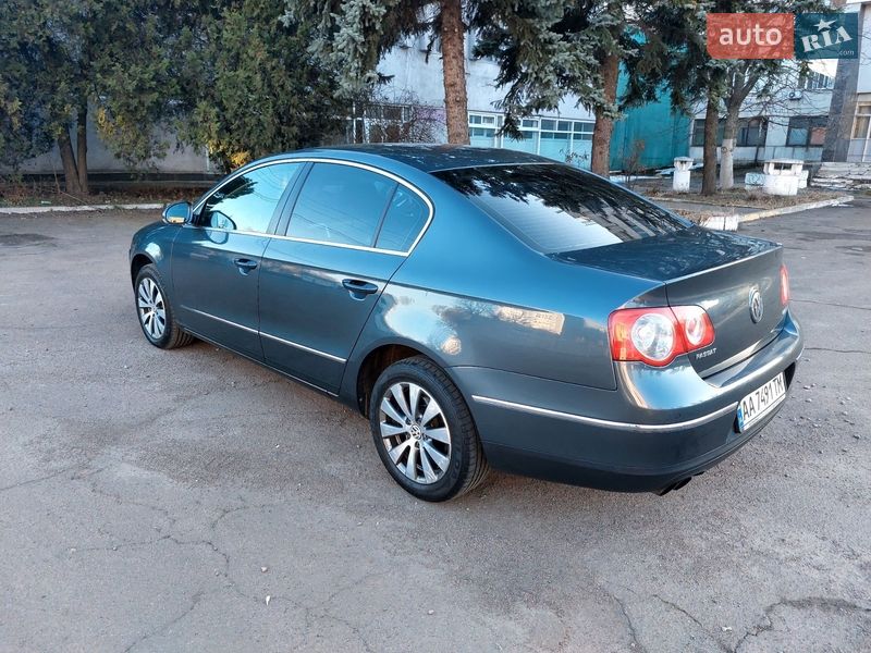 Седан Volkswagen Passat 2010 в Киеве