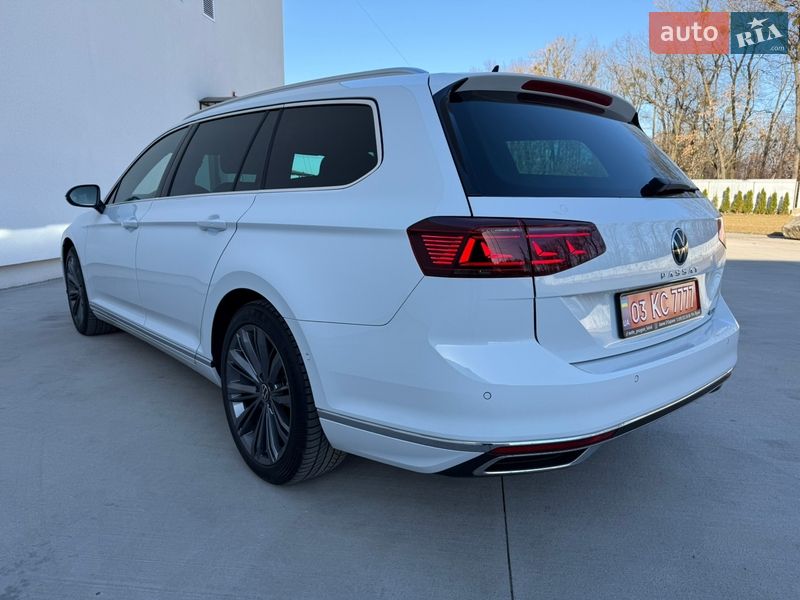 Универсал Volkswagen Passat 2022 в Луцке