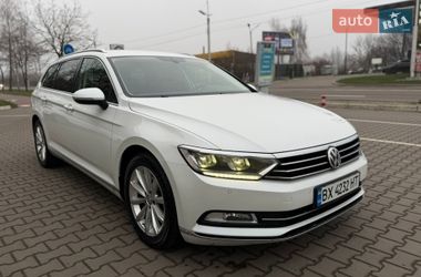 Універсал Volkswagen Passat 2016 в Житомирі