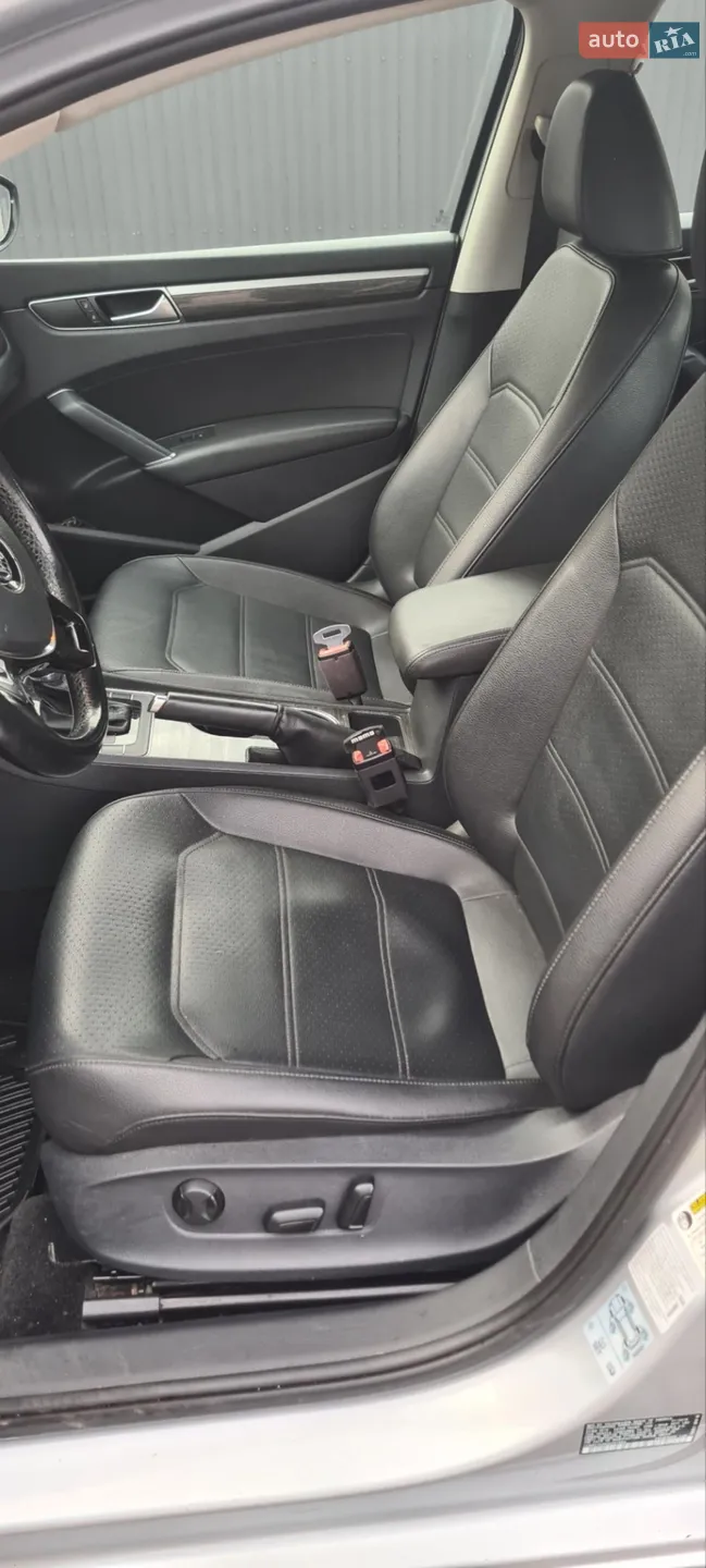 2016 Volkswagen Passat - мініатюра 19