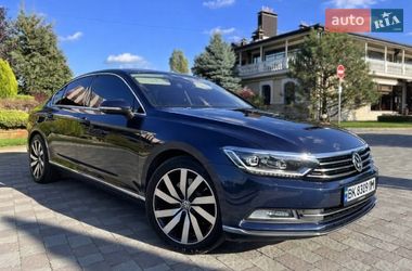 Седан Volkswagen Passat 2016 в Сарнах