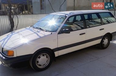 Универсал Volkswagen Passat 1991 в Виноградове