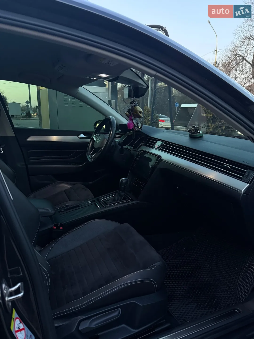 2020 Volkswagen Passat - мініатюра 25