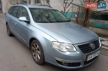 Универсал Volkswagen Passat 2009 в Киеве