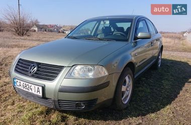 Седан Volkswagen Passat 2001 в Черкасах