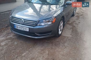 Седан Volkswagen Passat 2011 в Кропивницком