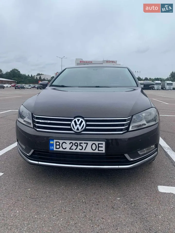 2011 Volkswagen Passat - мініатюра 19