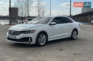 Седан Volkswagen Passat 2020 в Киеве