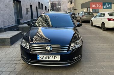 Универсал Volkswagen Passat 2012 в Киеве