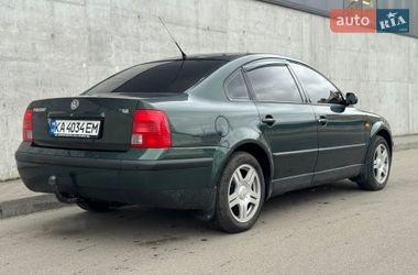 Седан Volkswagen Passat 1997 в Києві