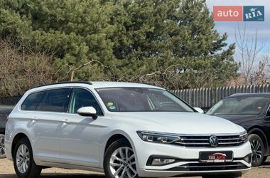 Універсал Volkswagen Passat 2022 в Луцьку