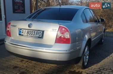 Седан Volkswagen Passat 2004 в Коростене