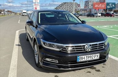 Седан Volkswagen Passat 2018 в Одесі