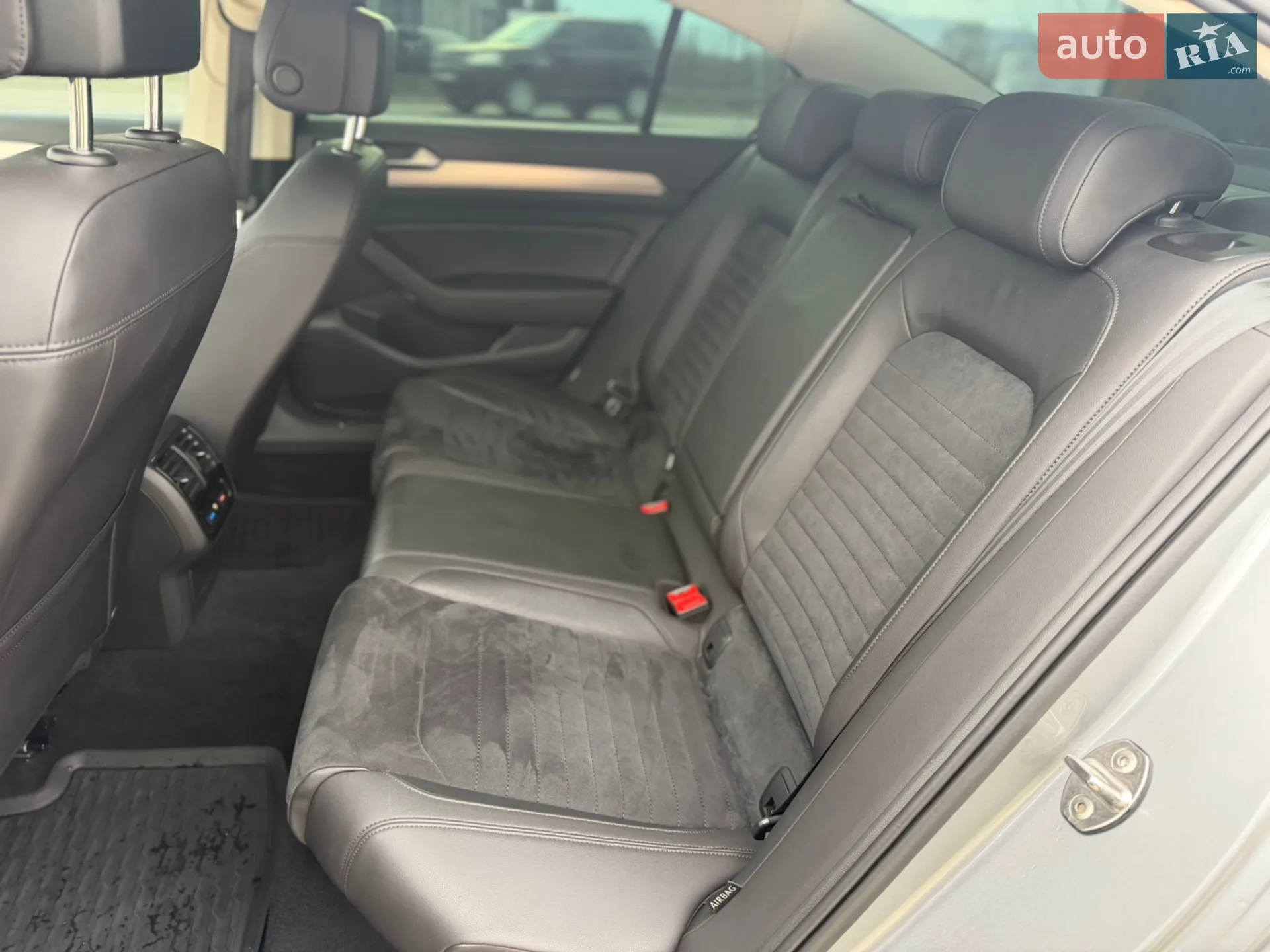 2019 Volkswagen Passat - мініатюра 10