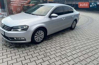 Седан Volkswagen Passat 2012 в Полонном