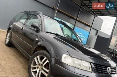 Универсал Volkswagen Passat 2000 в Черновцах