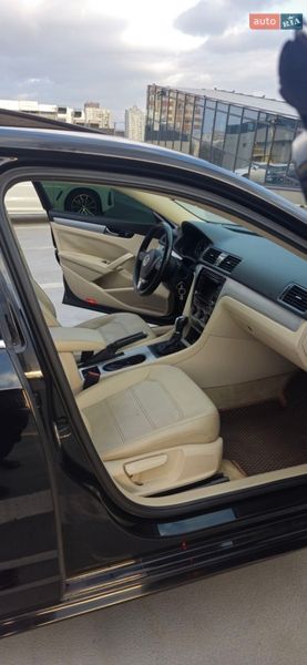 Седан Volkswagen Passat 2013 в Киеве