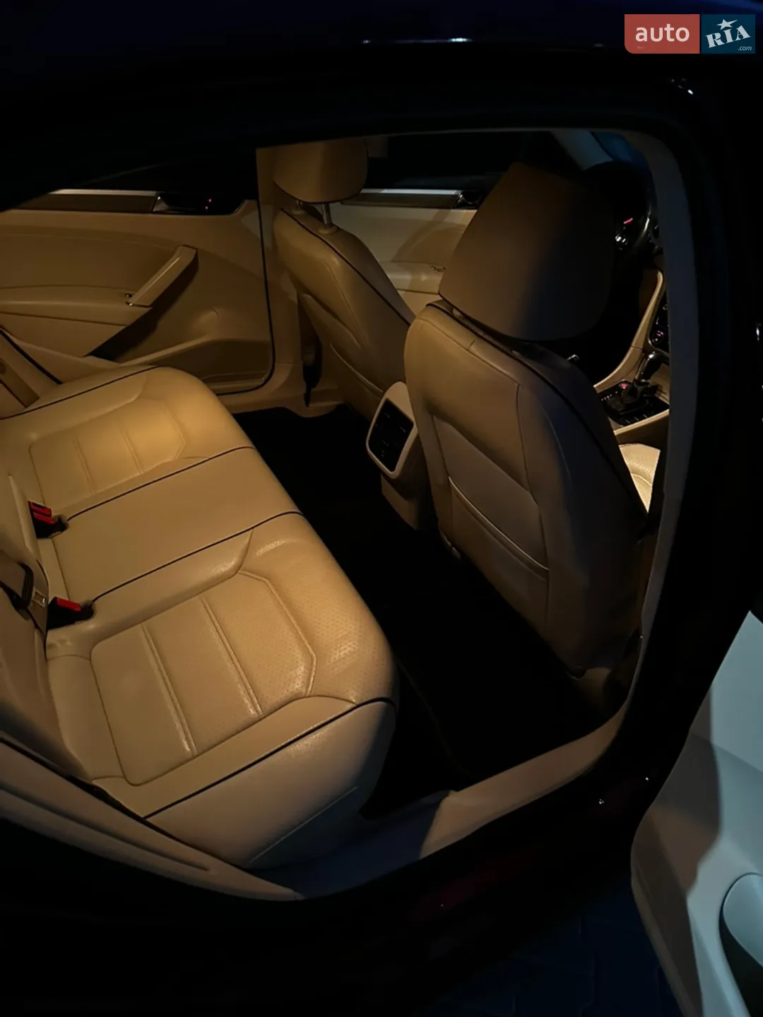 2017 Volkswagen Passat - мініатюра 10