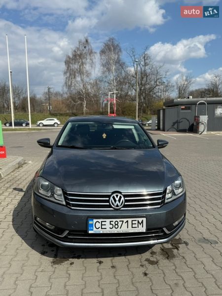 Седан Volkswagen Passat 2011 в Львове