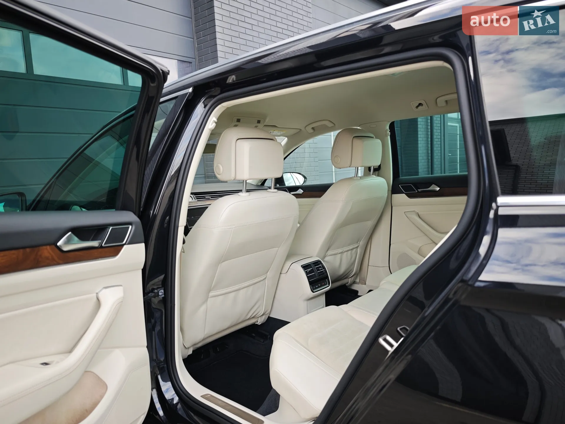 2015 Volkswagen Passat - мініатюра 42