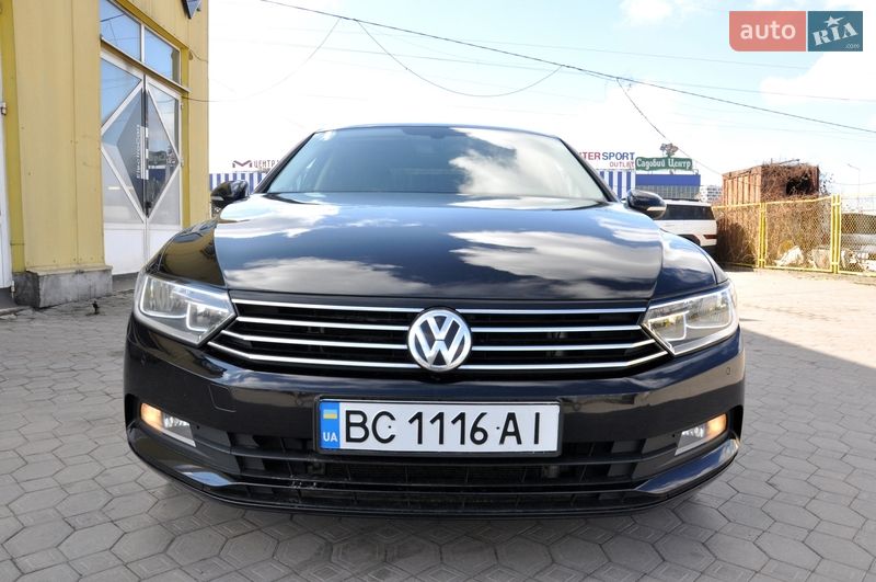 Седан Volkswagen Passat 2017 в Львове