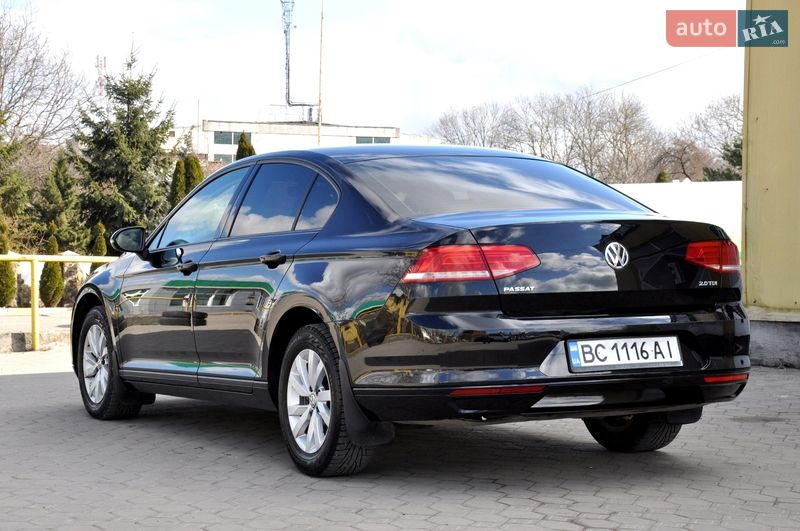 Седан Volkswagen Passat 2017 в Львове