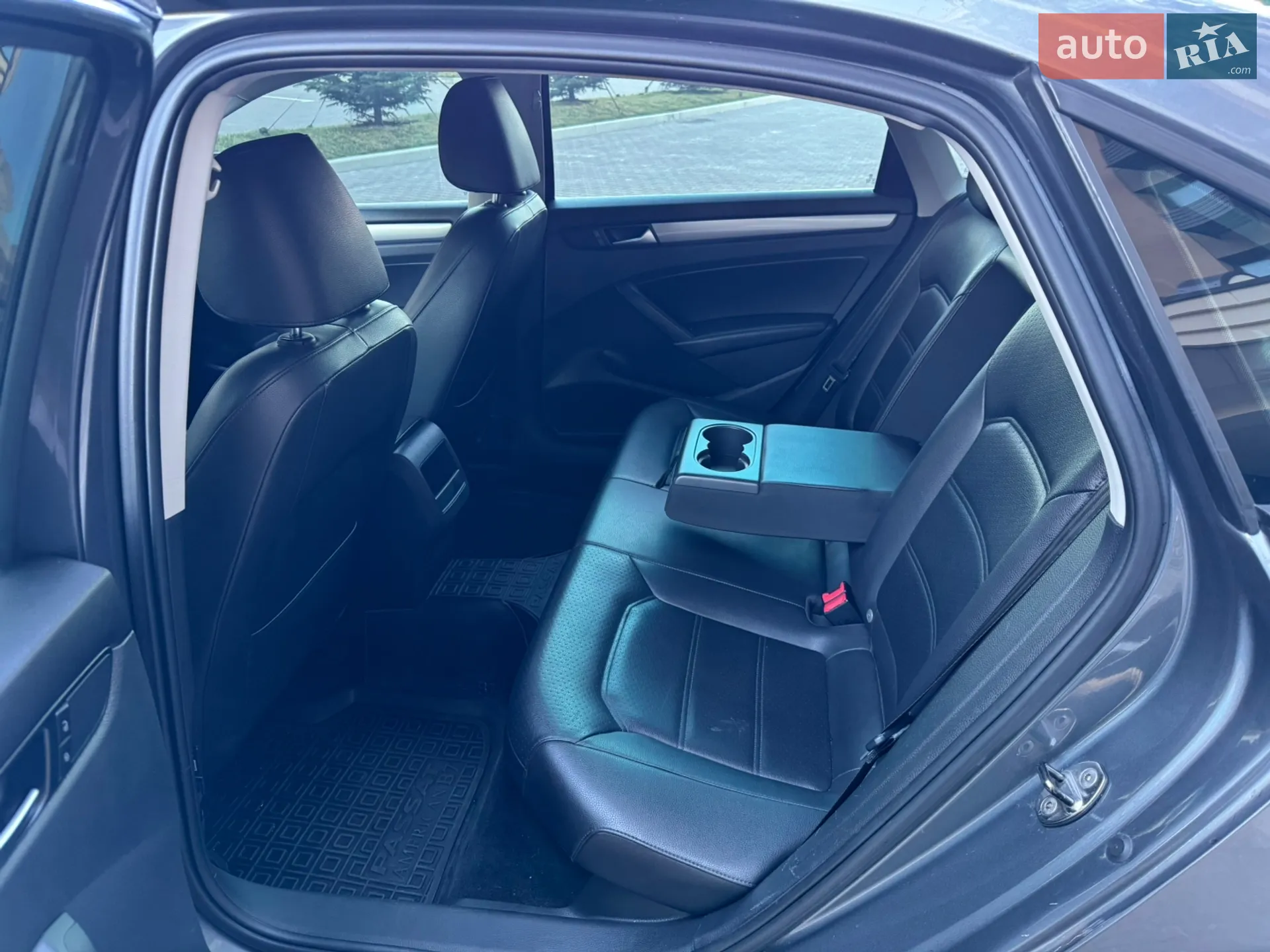 2014 Volkswagen Passat - мініатюра 11