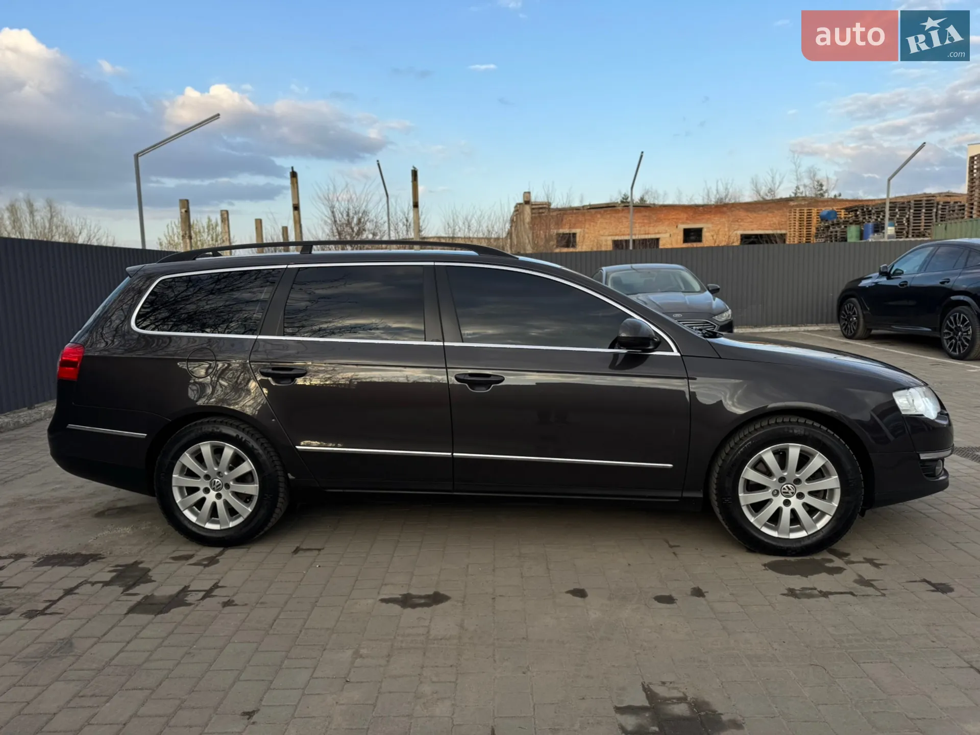 2010 Volkswagen Passat - мініатюра 11