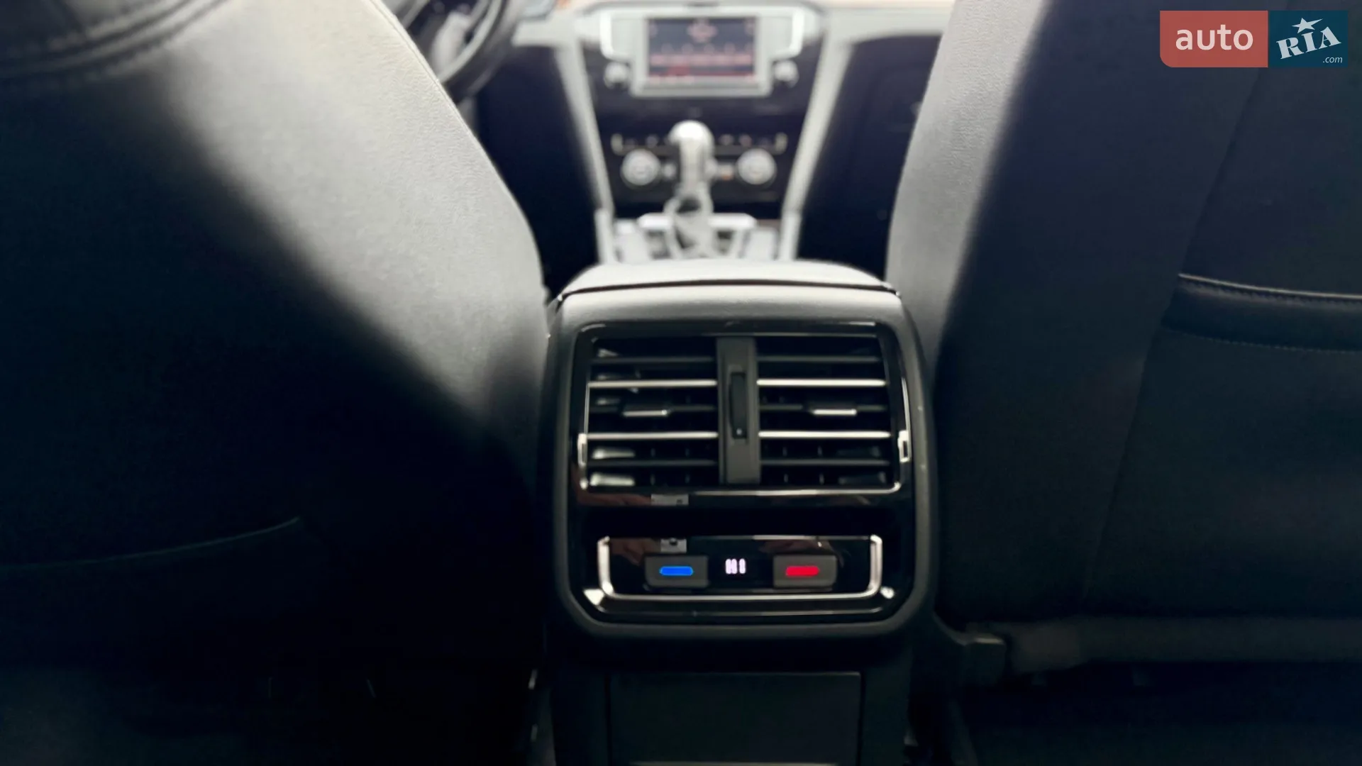 2016 Volkswagen Passat - мініатюра 19