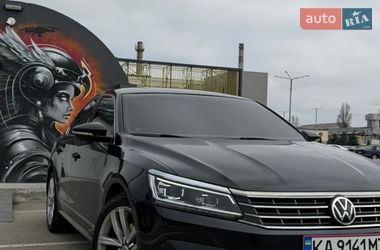 Седан Volkswagen Passat 2016 в Киеве
