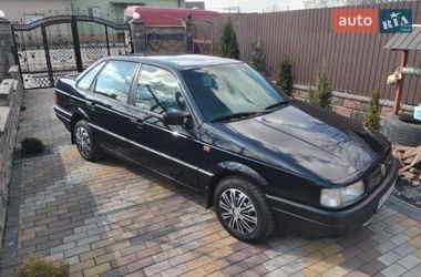 Седан Volkswagen Passat 1993 в Гоще