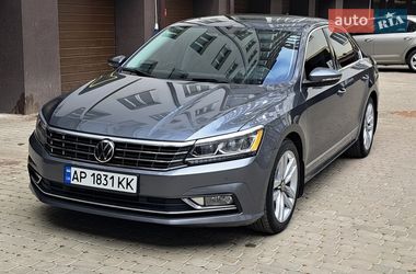Седан Volkswagen Passat 2016 в Ивано-Франковске