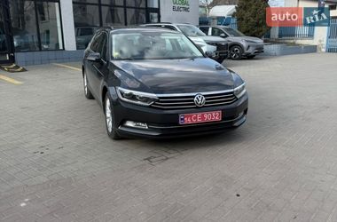 Универсал Volkswagen Passat 2017 в Ивано-Франковске