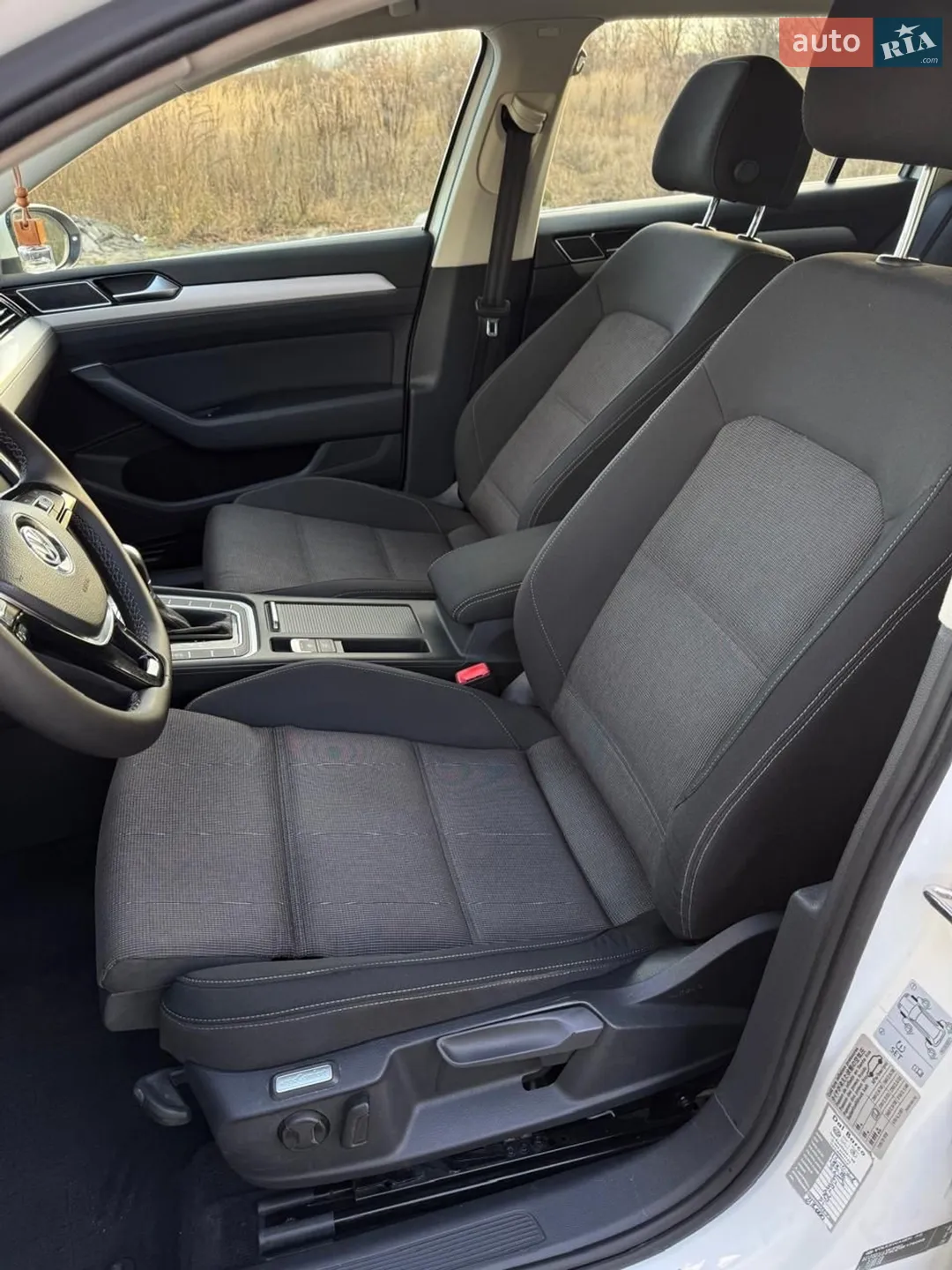 2016 Volkswagen Passat - мініатюра 16