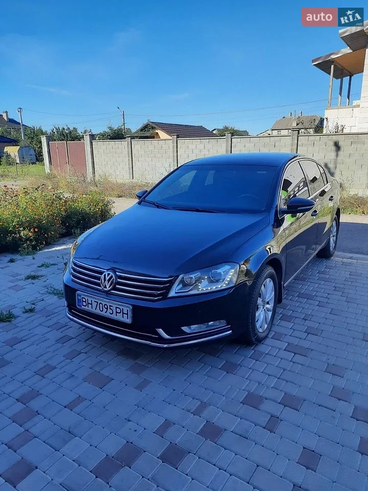 2013 Volkswagen Passat - мініатюра 24