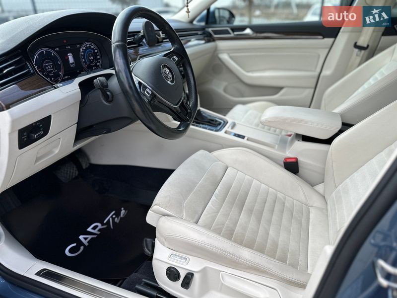 Универсал Volkswagen Passat 2015 в Львове