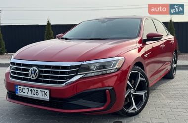 Седан Volkswagen Passat 2020 в Львове