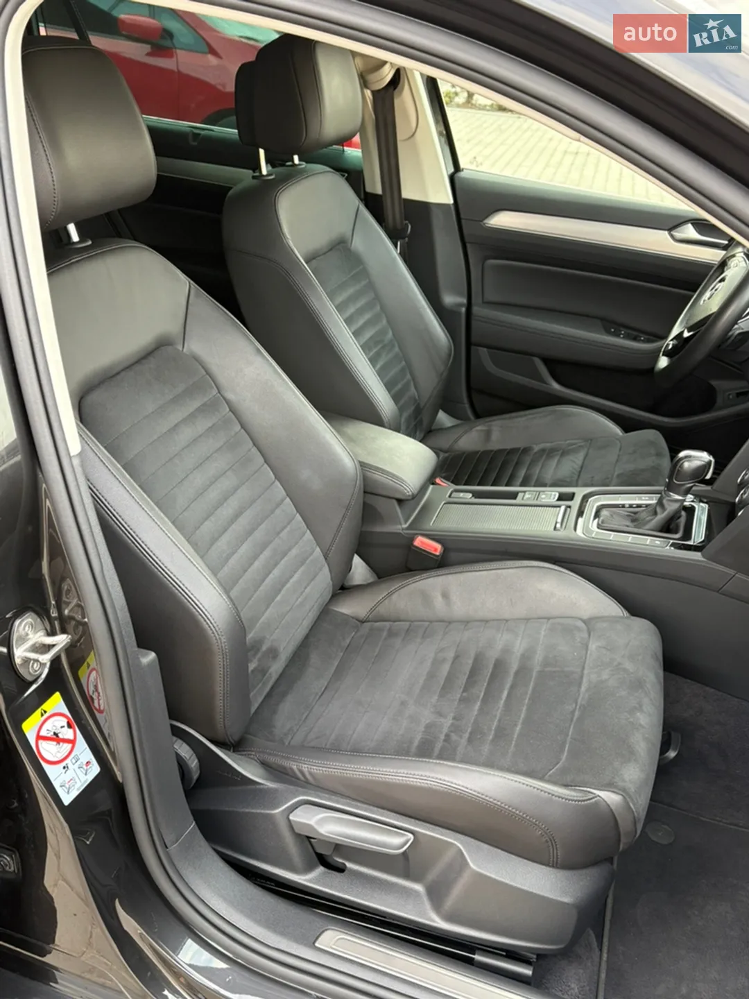2019 Volkswagen Passat - мініатюра 36