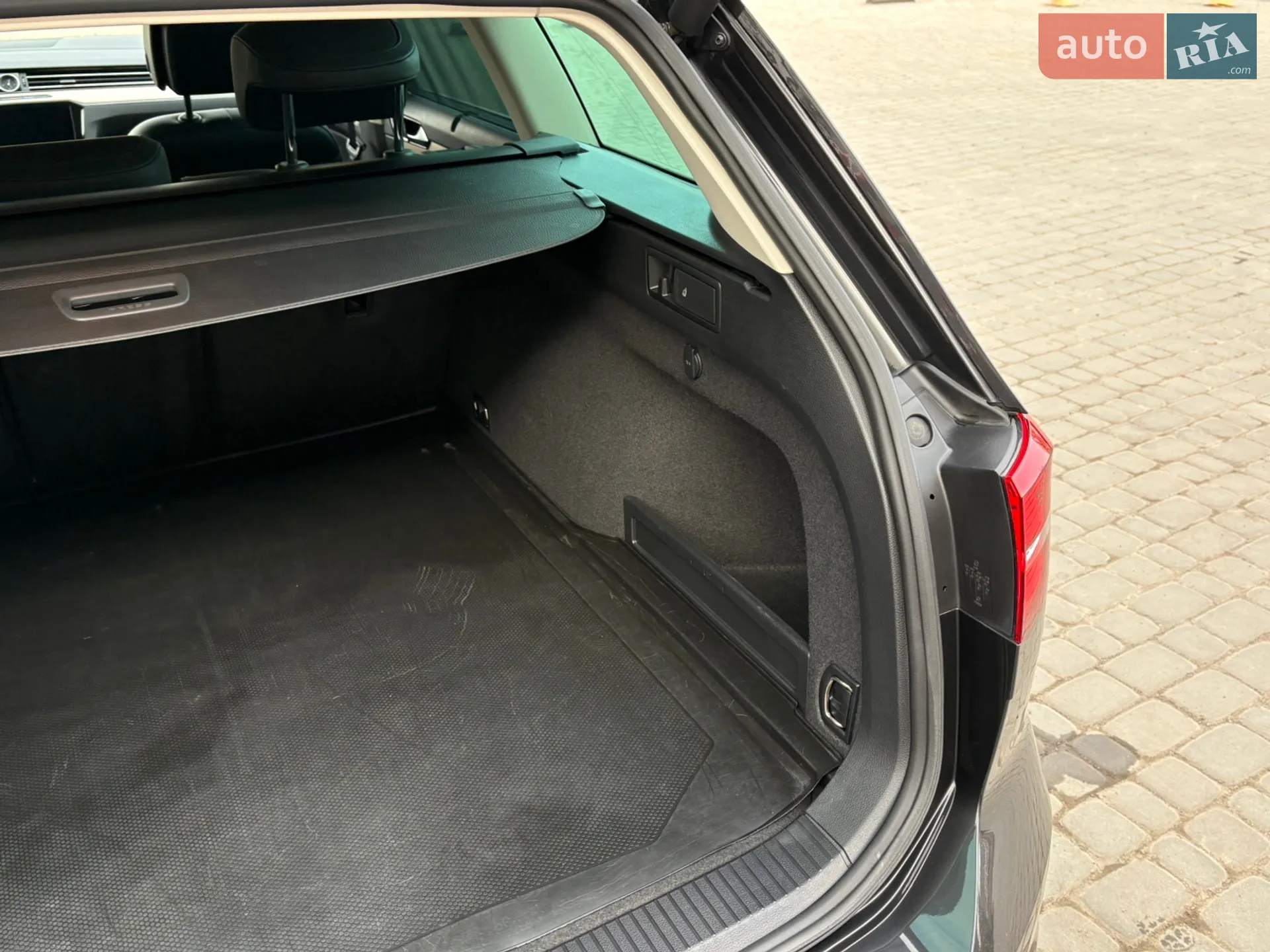 2019 Volkswagen Passat - мініатюра 44