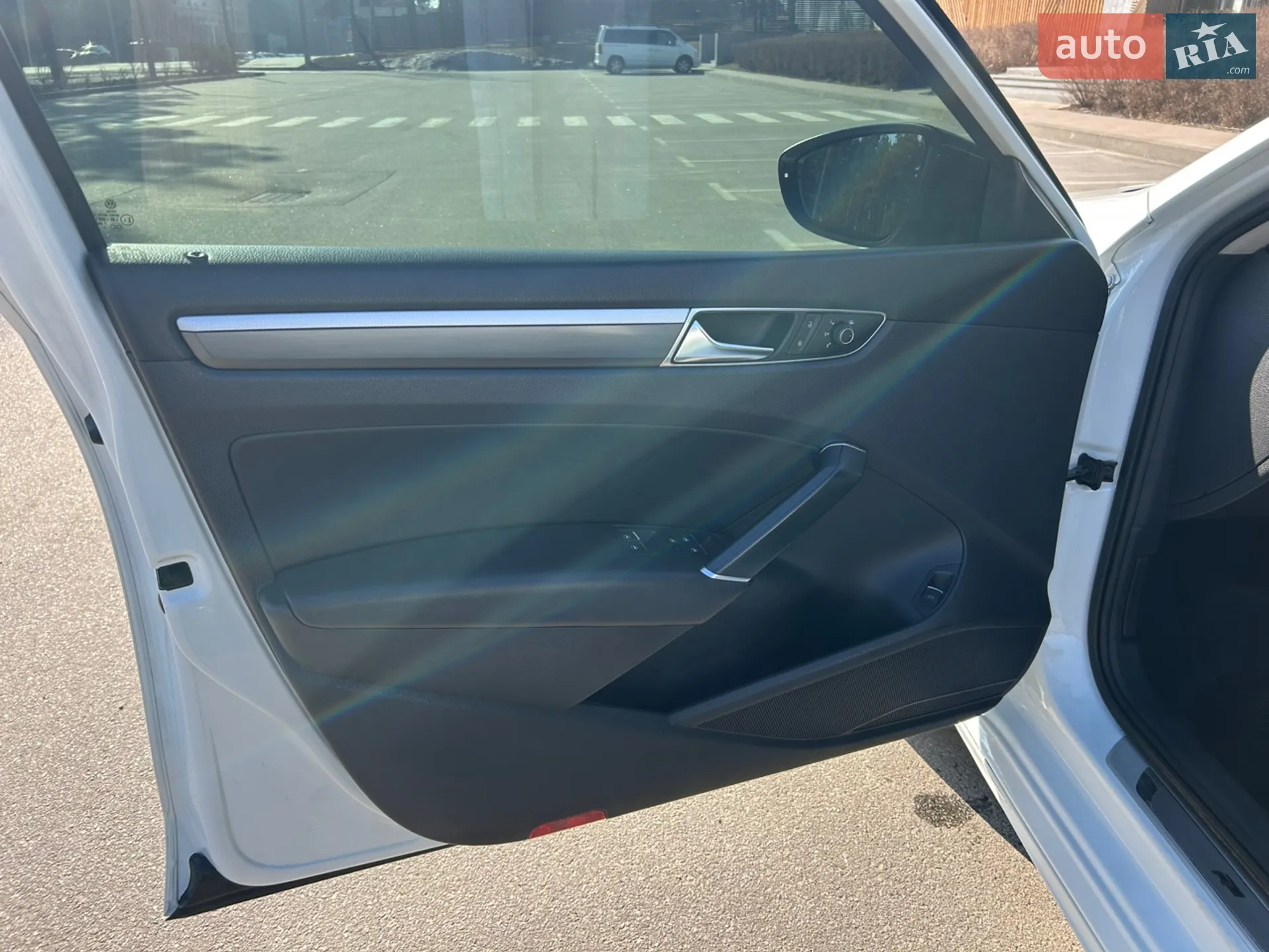 2017 Volkswagen Passat - мініатюра 16