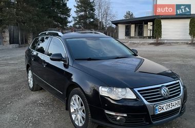 Універсал Volkswagen Passat 2008 в Сарнах
