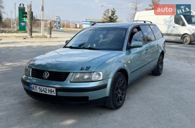 Универсал Volkswagen Passat 2000 в Надворной