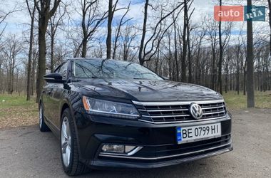 Седан Volkswagen Passat 2016 в Николаеве