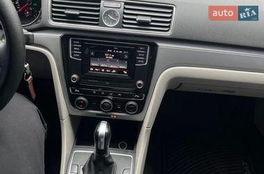 Седан Volkswagen Passat 2017 в Каменском