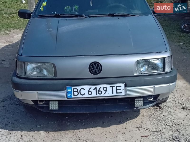 Volkswagen Passat 1990