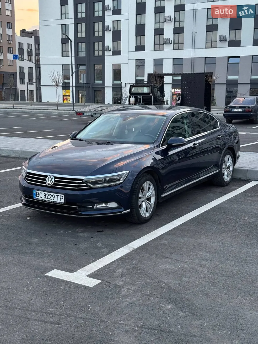 2017 Volkswagen Passat - мініатюра 2