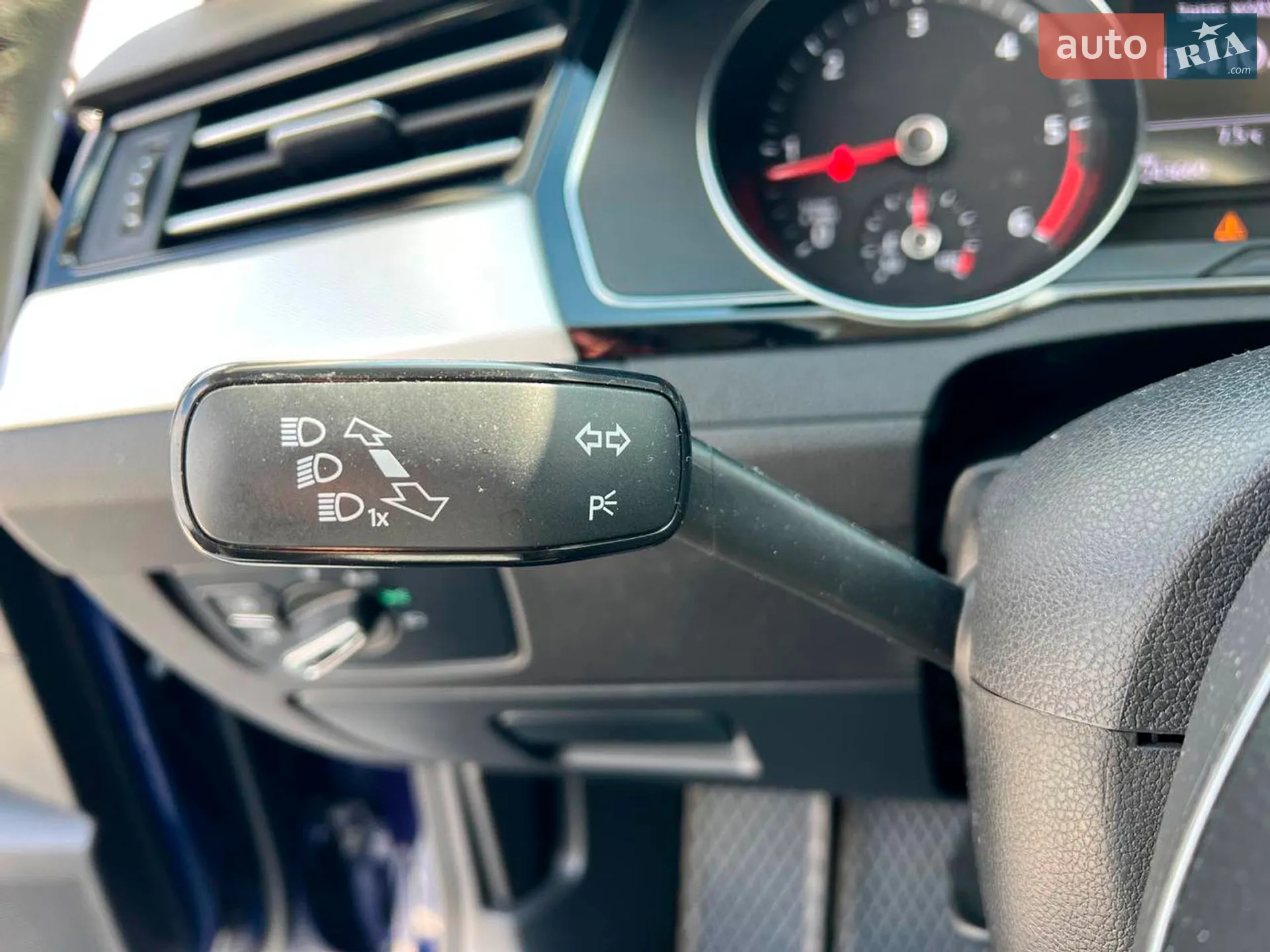 2017 Volkswagen Passat - мініатюра 25