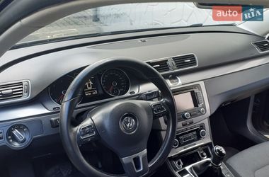 Універсал Volkswagen Passat 2011 в Чернівцях