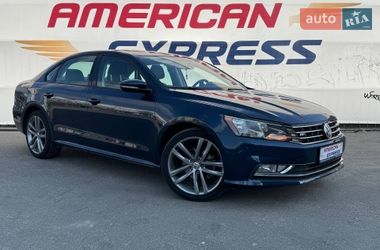 Седан Volkswagen Passat 2018 в Киеве