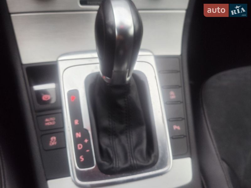 Универсал Volkswagen Passat 2011 в Луцке